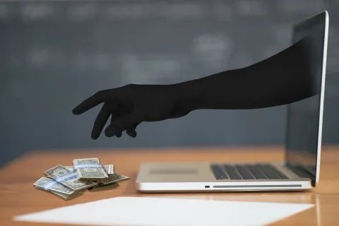 网上报班被骗怎么办