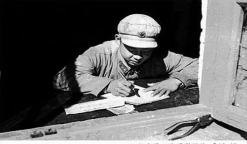 雷锋手抄报图片