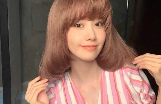 少女时代允儿资料及最新照片介绍2020