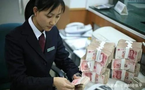 年内超千家银行网点关门意味着什么