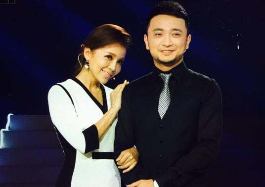 尼格买提为什么能主持春晚？