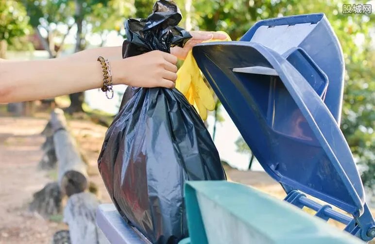 凭垃圾买画享半价 垃圾可以抵扣买画费用怎么回事？