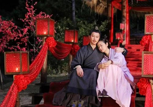 曝美人心计林心如吻戏剧照 陈键锋坦言大尺度戏很享受