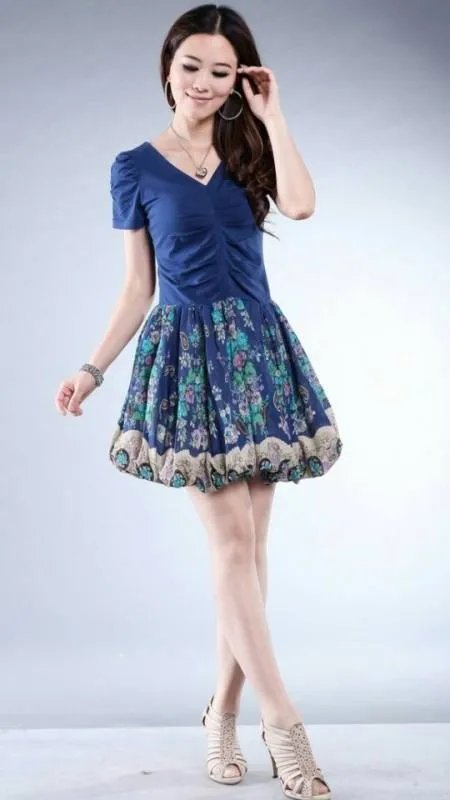 杏色底的小碎花衬衣适合皮肤偏黄的人穿吗