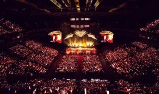 我想抱着你哭歌词  关于我想抱着你哭的歌词