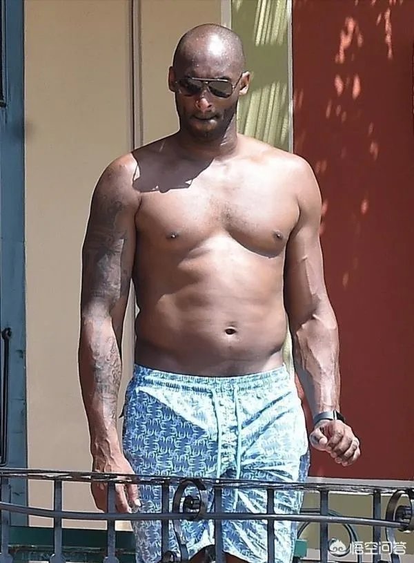 科比宣布退役三周年，离开赛场的960天里他平时都做些什么事？