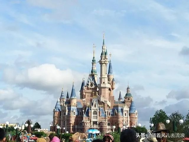 上海旅游住哪里比较方便？