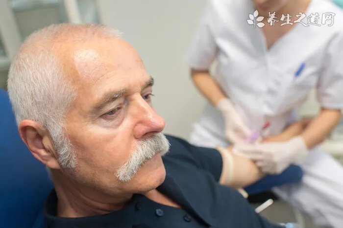 起亚k5和速腾哪个更值得的买