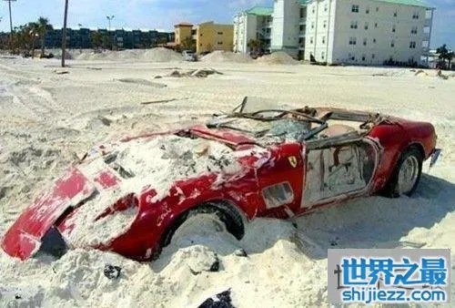 世界上最贵的车祸，损失高达数千万(14辆豪车相撞) 