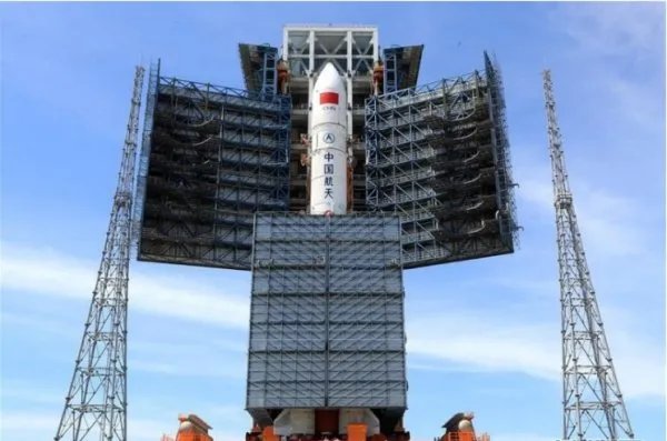 关于长征五号发射准备的介绍。