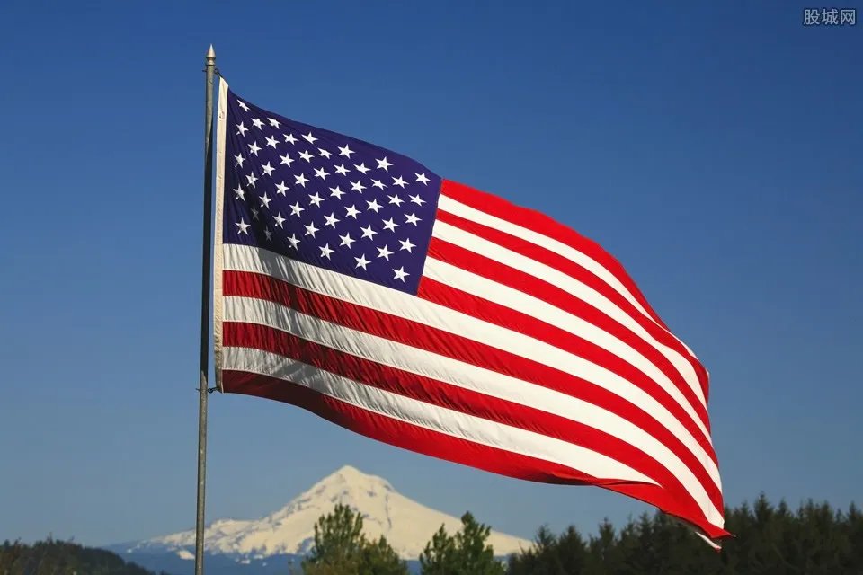 美财长威胁土耳其要实施制裁 土耳其里拉崩了