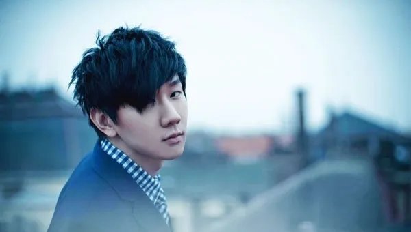 记得是谁先说永远的爱我这首歌的歌名是什么