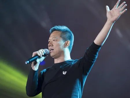 贾跃亭如何力挺柳传志？