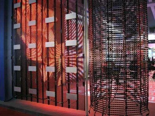 窗帘灯使用新方法 为家营造一个浪漫的氛围