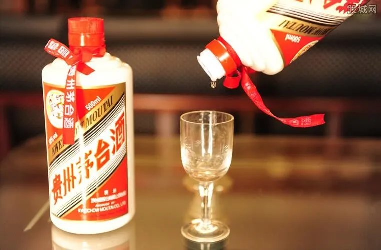 李保芳谈茅台涨价 茅台价格为什么这么贵原因曝光