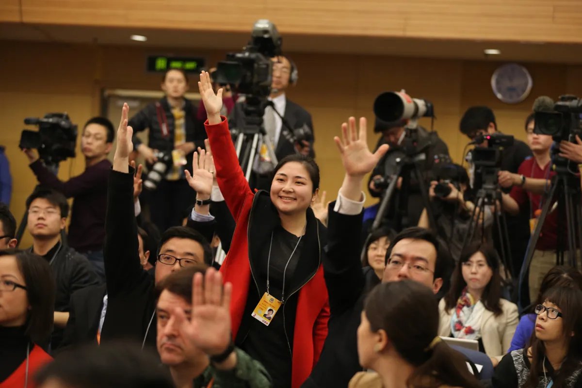 如何看待记者因采访徐峥被开除一事？