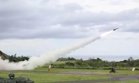 台湾试射导弹为什么爆炸？