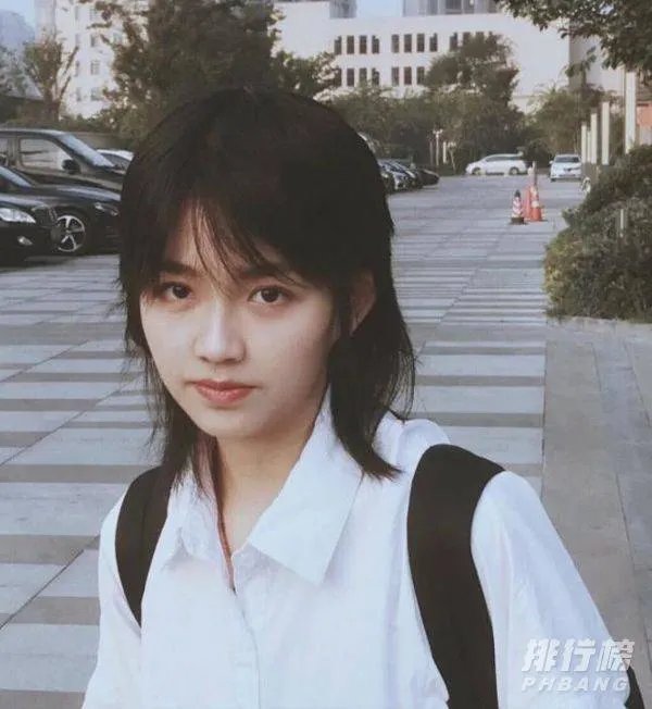 2020女生日系短发_女生日系少年感短发