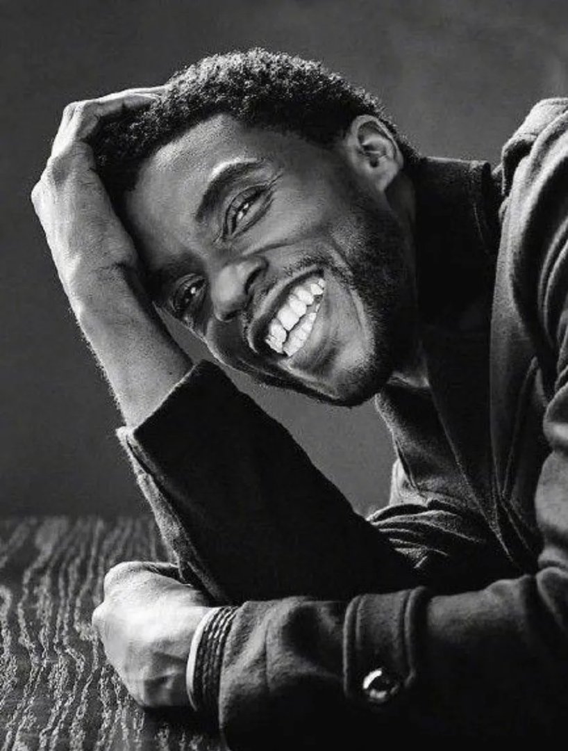 如何看待黑豹男主拿自己的片酬贴补女演员这件事？