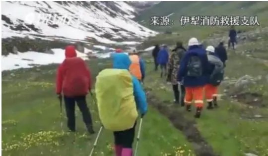 驴友徒步新疆被困:3男3女因暴风雪被困一人严重失温