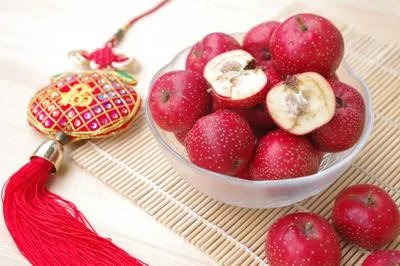 脊椎炎平时吃什么好 导致脊椎炎的原因是什么