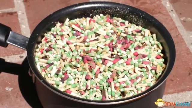 场面壮观！视频：如果6000根火柴同时烧起来会怎样