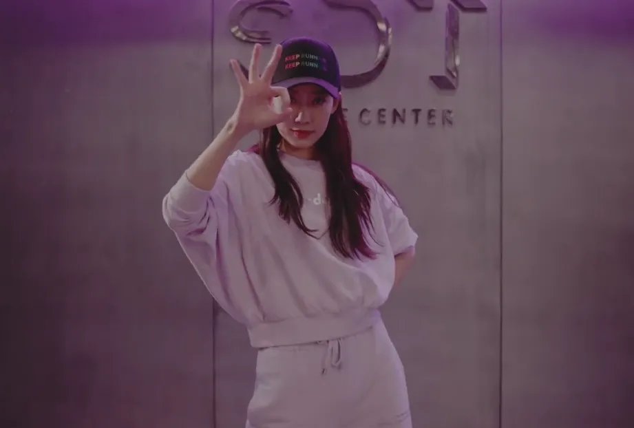 张小斐:没学会yes和ok,学会这个难吗?