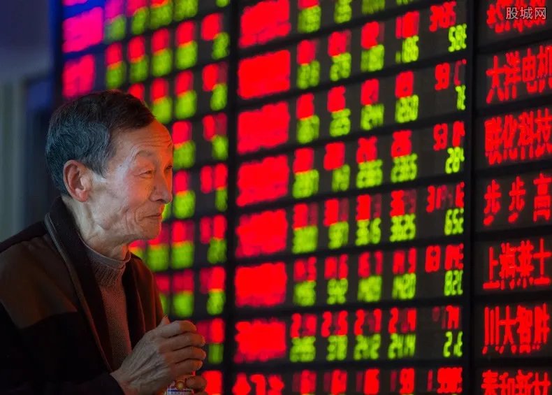 纽约护士接种美国第一支新冠疫苗 相关疫苗股有哪些？