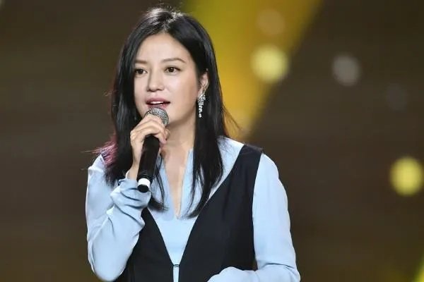 赵薇为什么和黄晓明的关系这么好？