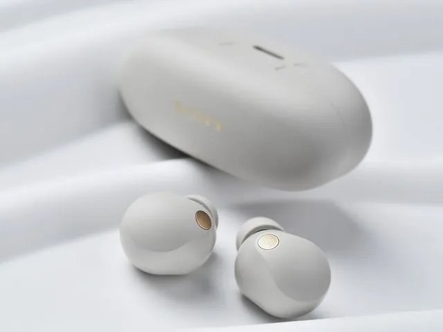 天猫618促销佳能5Ds数码相机（全高清1080 全画幅）13199元