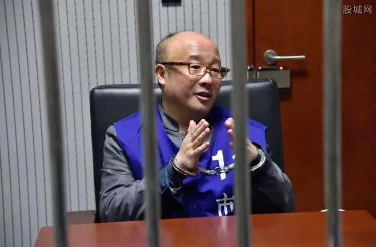 张小雷自首钱宝网骗局崩了 钱宝网什么时候还钱