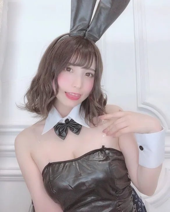 和服下藏着大欧派!正妹纱爱雪白双峰散发浓郁魅力!