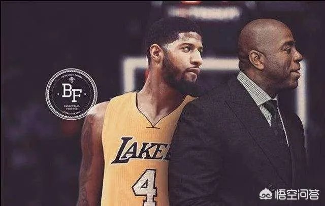 考辛斯在社交媒体上取关鹈鹕后，关注了泡椒、兰德尔、小托马斯，大家怎么看？