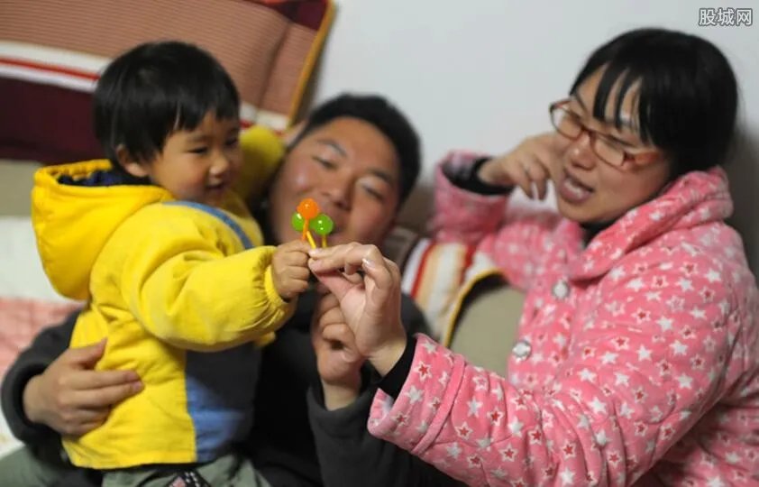 深圳拟设独生子女带薪护理假 这个假期你敢休吗？