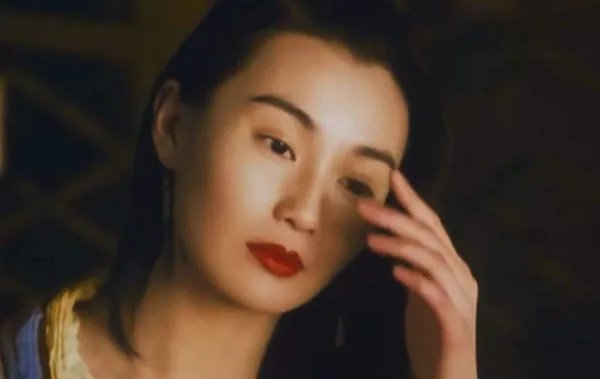 谁能忘记过去一路走来陪你受的伤 这句话什么意思？