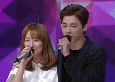 揭秘李易峰微博关注吴昕 微博互动关系暧昧