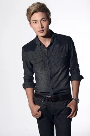 辉灿个人资料，辉灿快乐男声