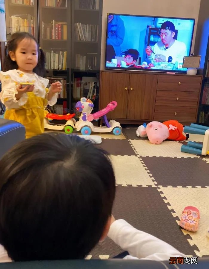 快女黄英晒近照 快女黄英近况