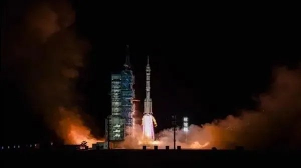 神十四已进入应急发射待命状态