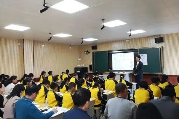 昱的拼音怎么写