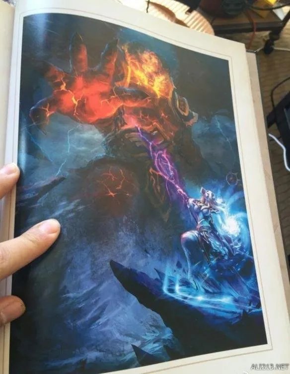 《魔兽编年史》中文版已完成 精美实物照片欣赏