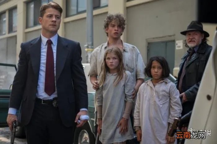 戈登、芭芭拉对峙街头 芭芭拉第五季