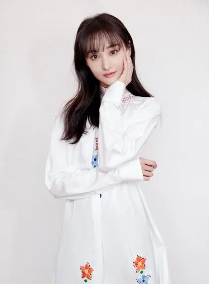 追光哥哥团发文力挺郑爽,郑爽在各位哥哥们眼中是个怎样的人?