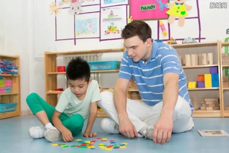 红黄蓝回应上市 股价暴跌投资者欲哭无泪