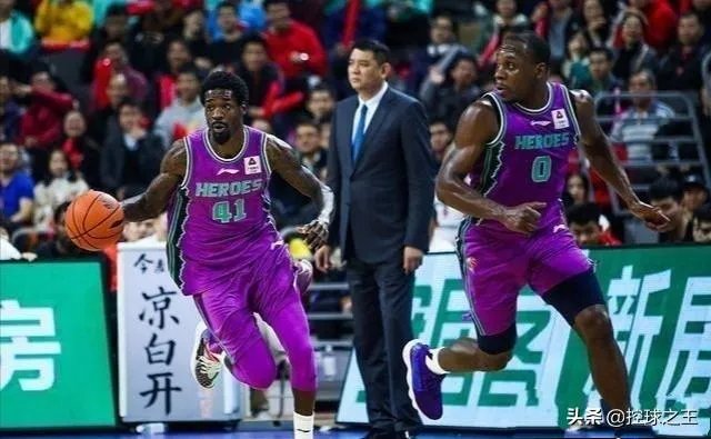 中国暂停外国人入境，CBA球队中还有很多外援没有回来怎么办？