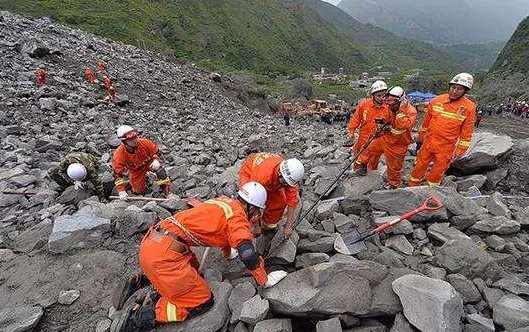 茂县垮塌位置位移可能导致二次滑坡？