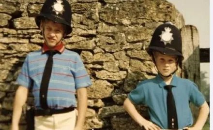 哈里王子婚礼伴郎定为谁了?