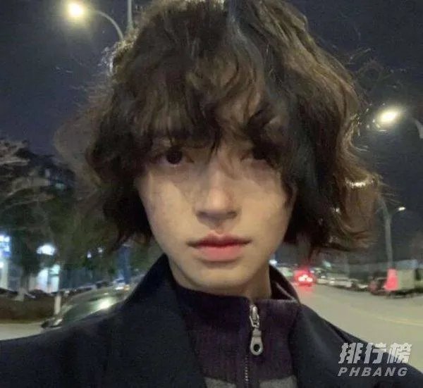 2020女生日系短发_女生日系少年感短发