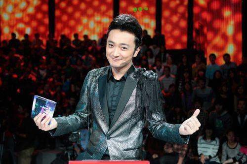 尼格买提为什么能主持春晚？