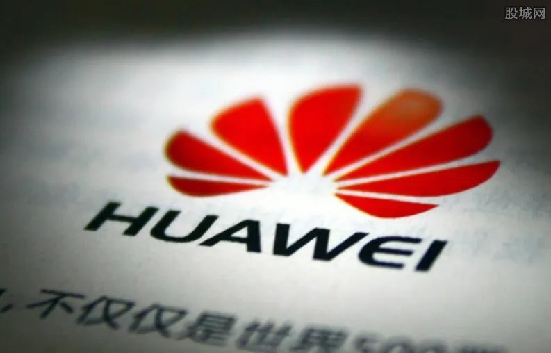 华为5G手机价格 华为折叠屏手机多少钱